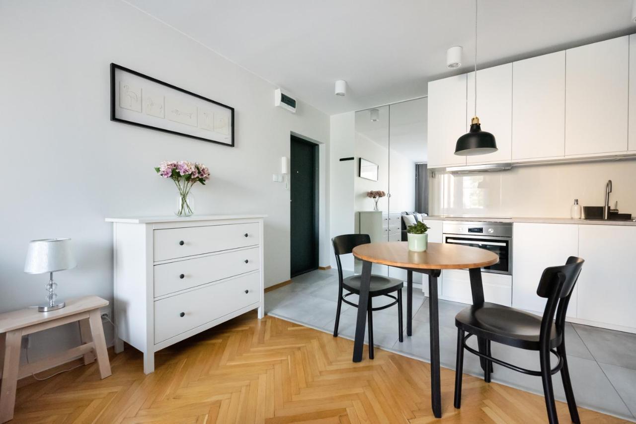 Nowogrodzka Grey Apartment Варшава Екстер'єр фото