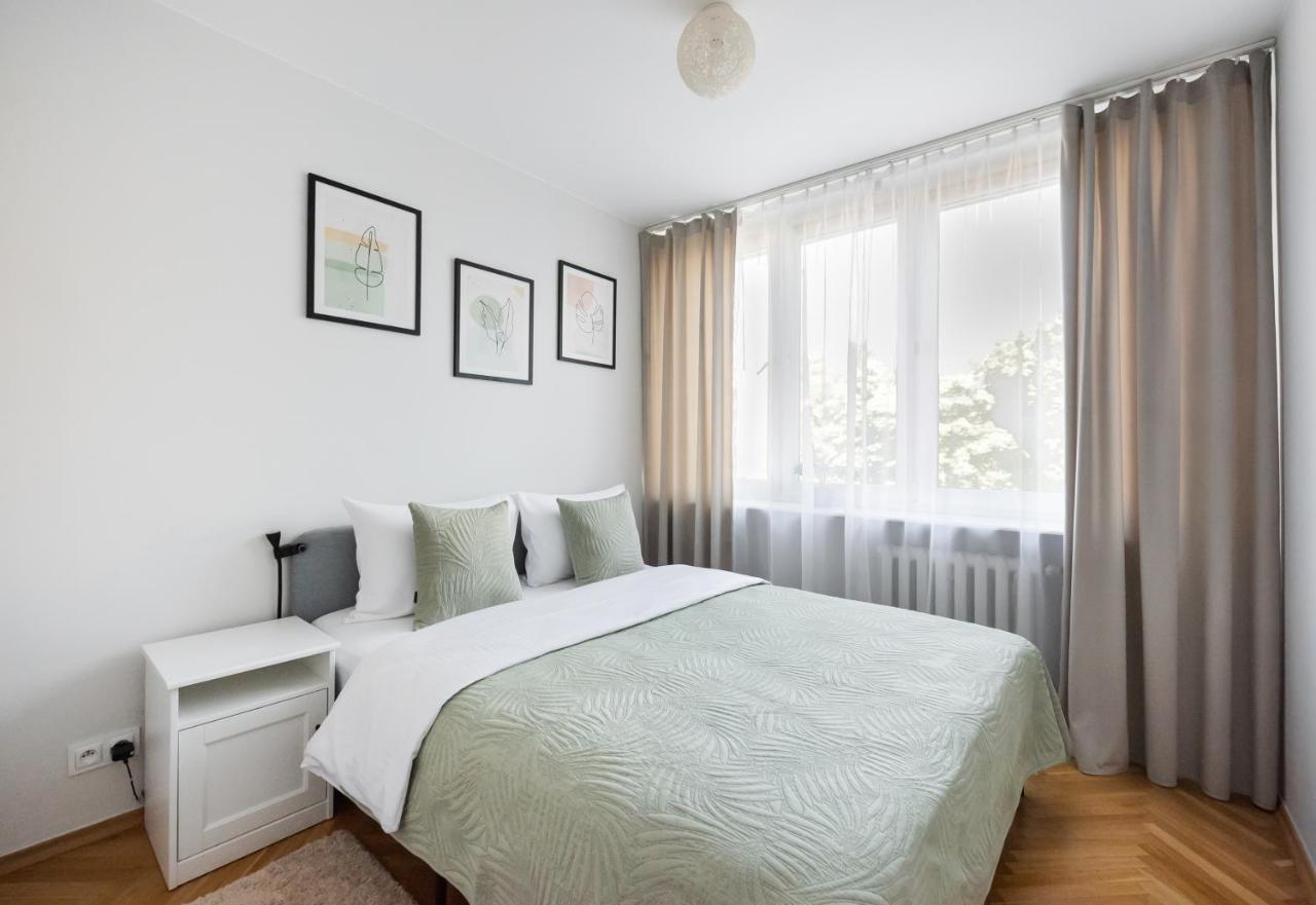 Nowogrodzka Grey Apartment Варшава Екстер'єр фото